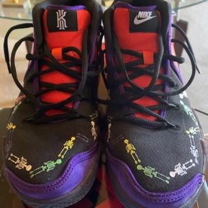 Nike Kyrie 4 Day of the Dead